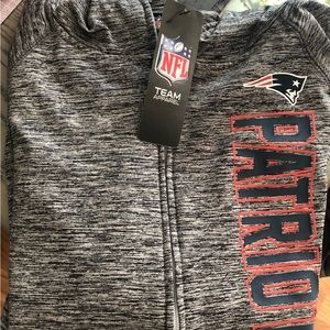 BRAND NEW PATRIOTS ZIP UP! Size Small, Super soft!